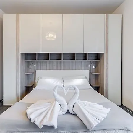Domus In
