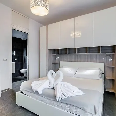Apartment Domus In Rome